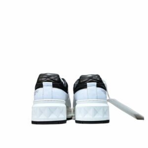 One Stud XL ‘White Black’